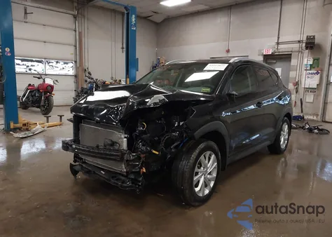 2020 Hyundai Tucson Value z USA, uszkodzony, nr VIN KM8J3CA49LU123612